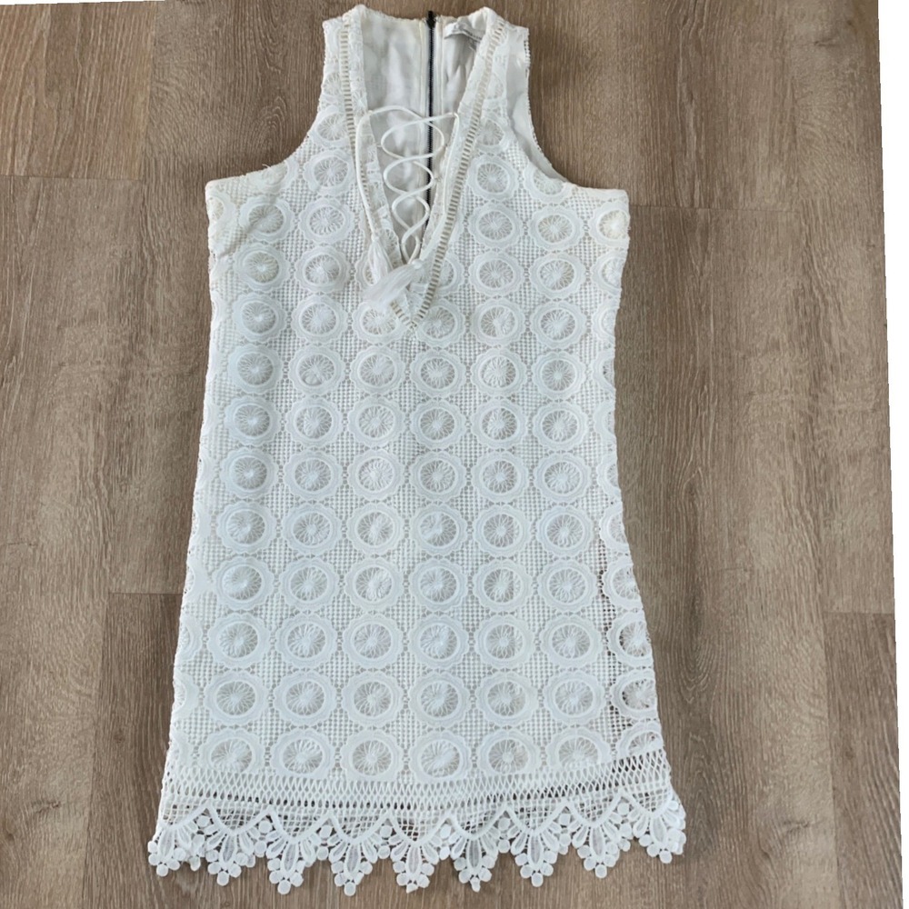 Lovers + Friends White Lace Mini Dress Lace Up Tassel Boho Medallion Crochet S - Picture 1 of 9